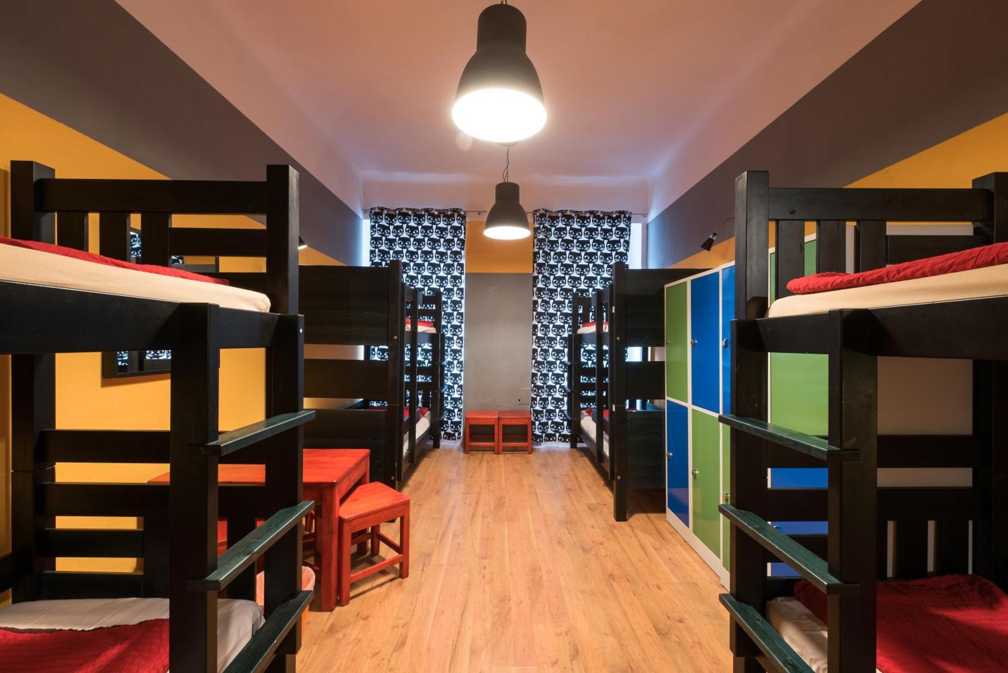 Hostel Elf ปราก ภายนอก รูปภาพ