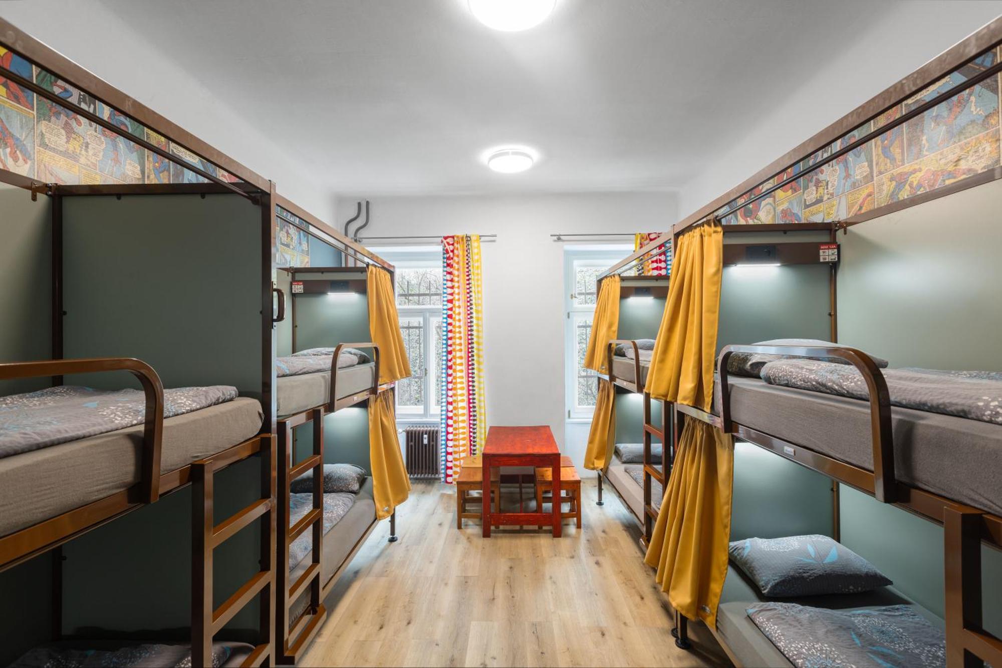 Hostel Elf ปราก ภายนอก รูปภาพ